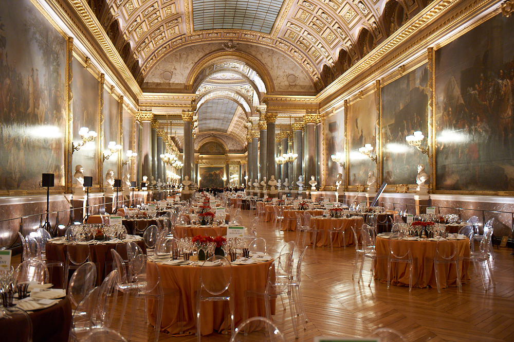 Table avec un service haut de gamme